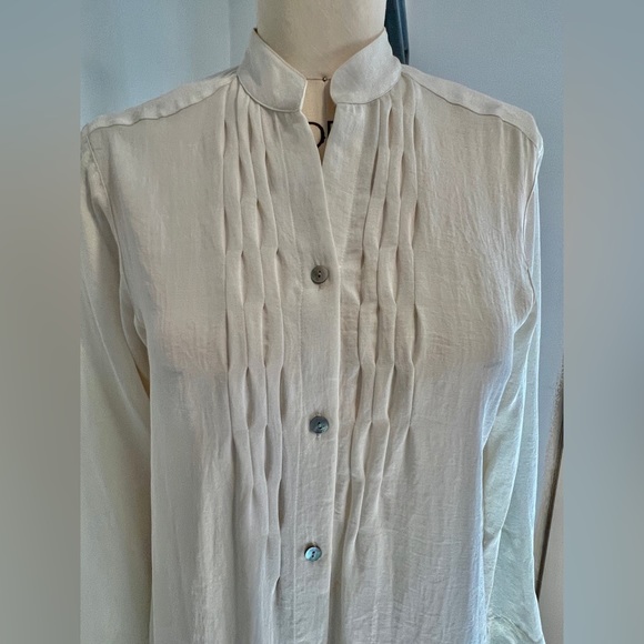 Donna Karan Button Down Sleepshirt. - Picture 5 of 6